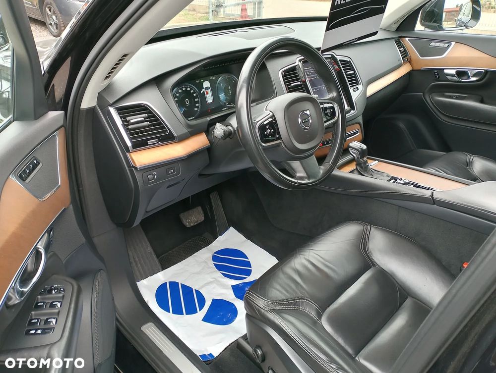Volvo XC 90 D5 AWD Momentum - 7