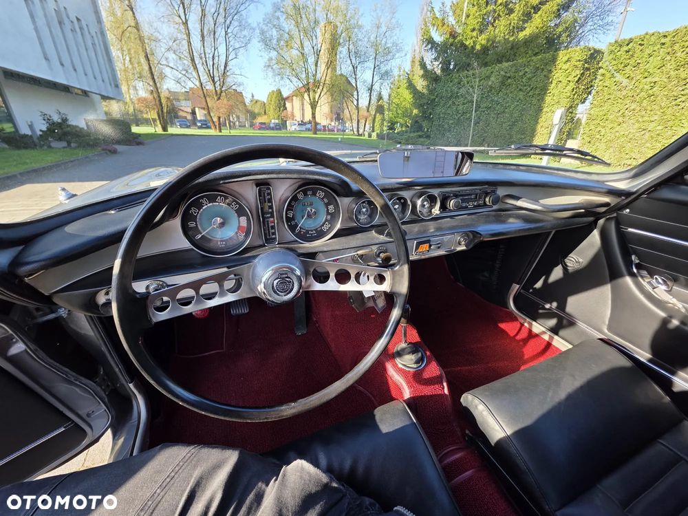 Volvo P1800 - 33
