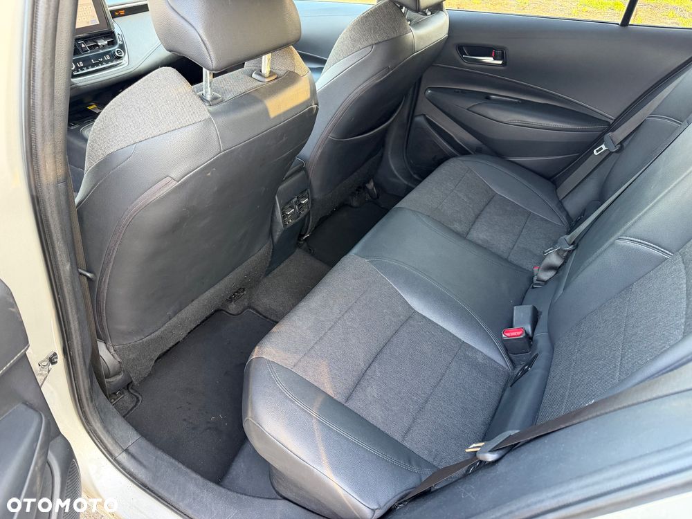 Toyota Corolla 1.8 Comfort - 16