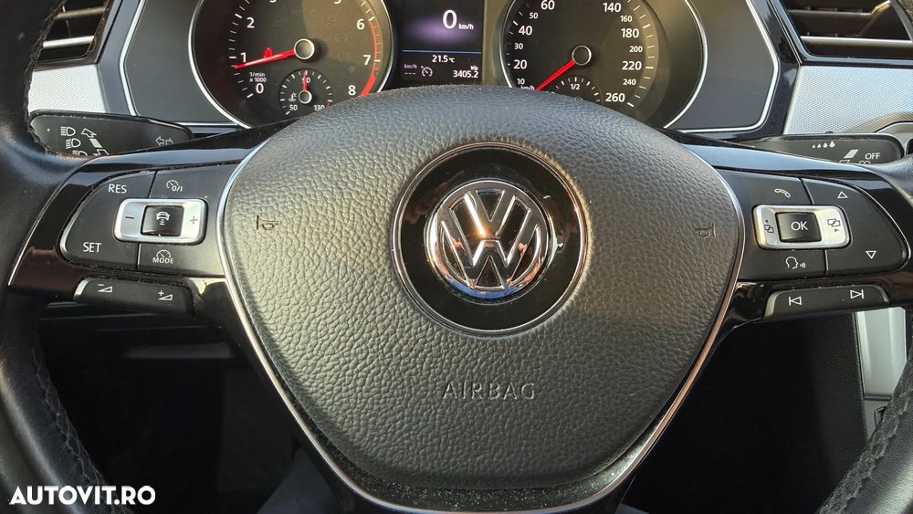 Volkswagen Passat 1.4 TSI ACT Comfortline - 14