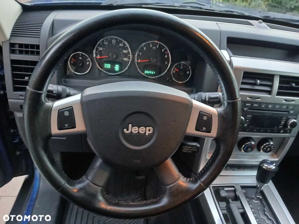Jeep Liberty - 20