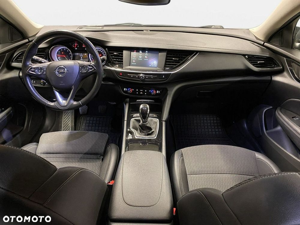 Opel Insignia - 17