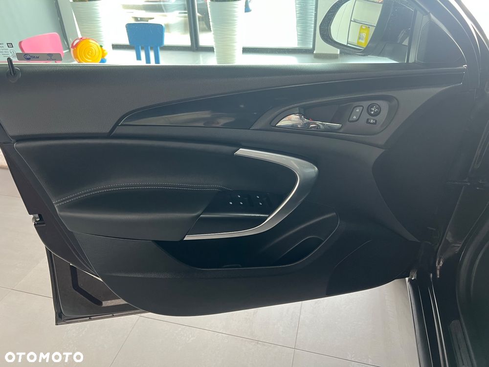Opel Insignia - 23