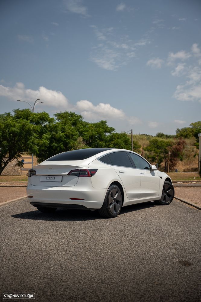 Tesla Model 3 Standard Range Plus RWD - 3