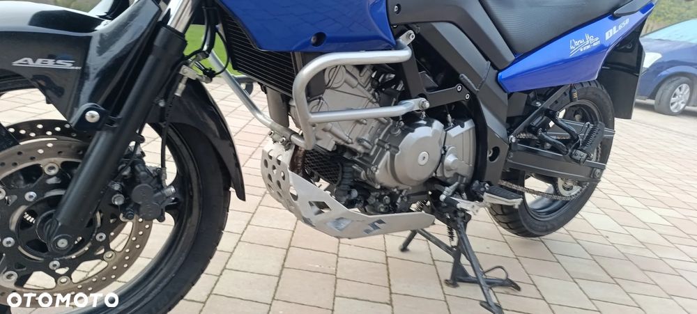 Suzuki V-STROM - 41