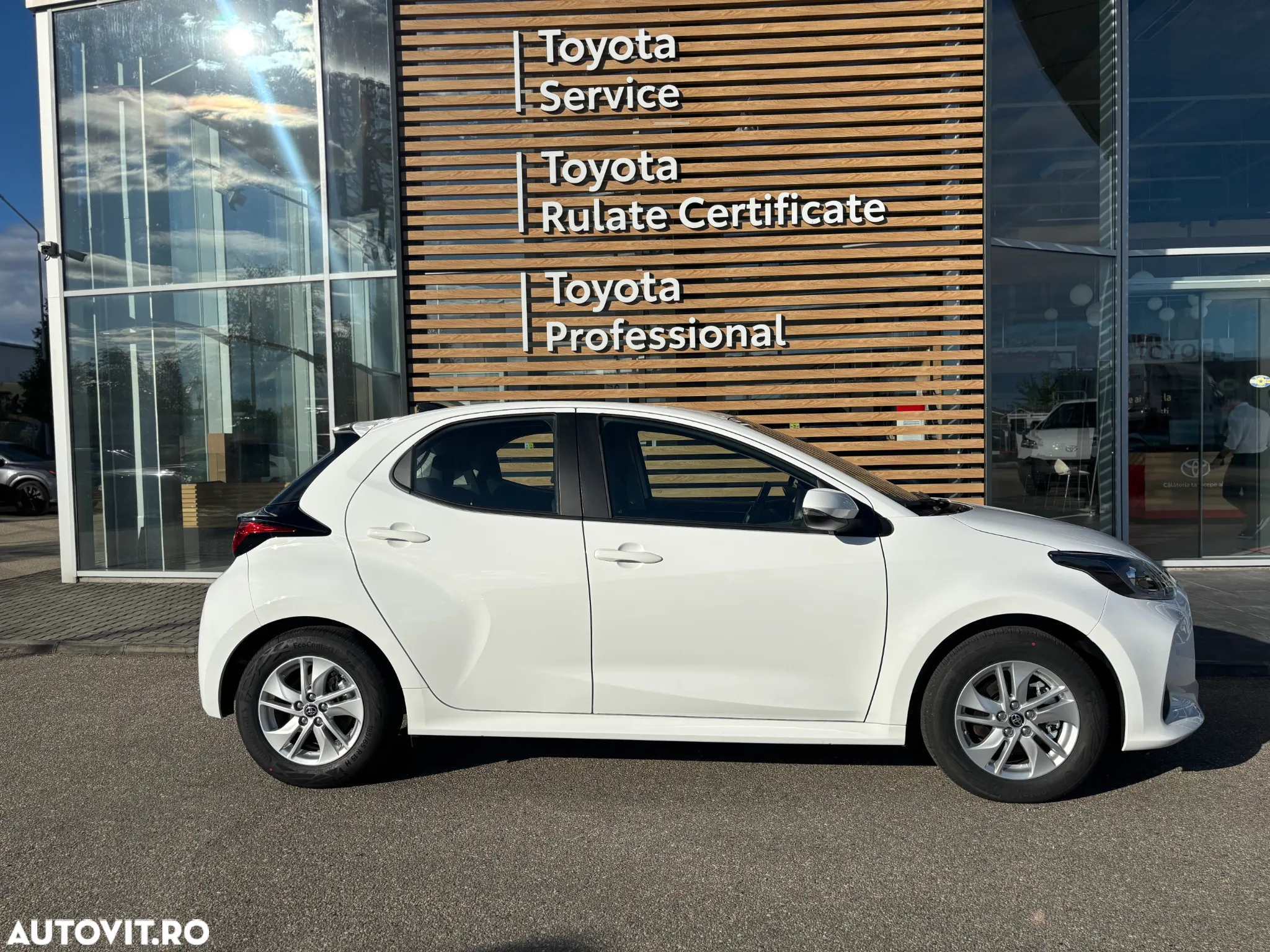 Toyota Yaris - 7