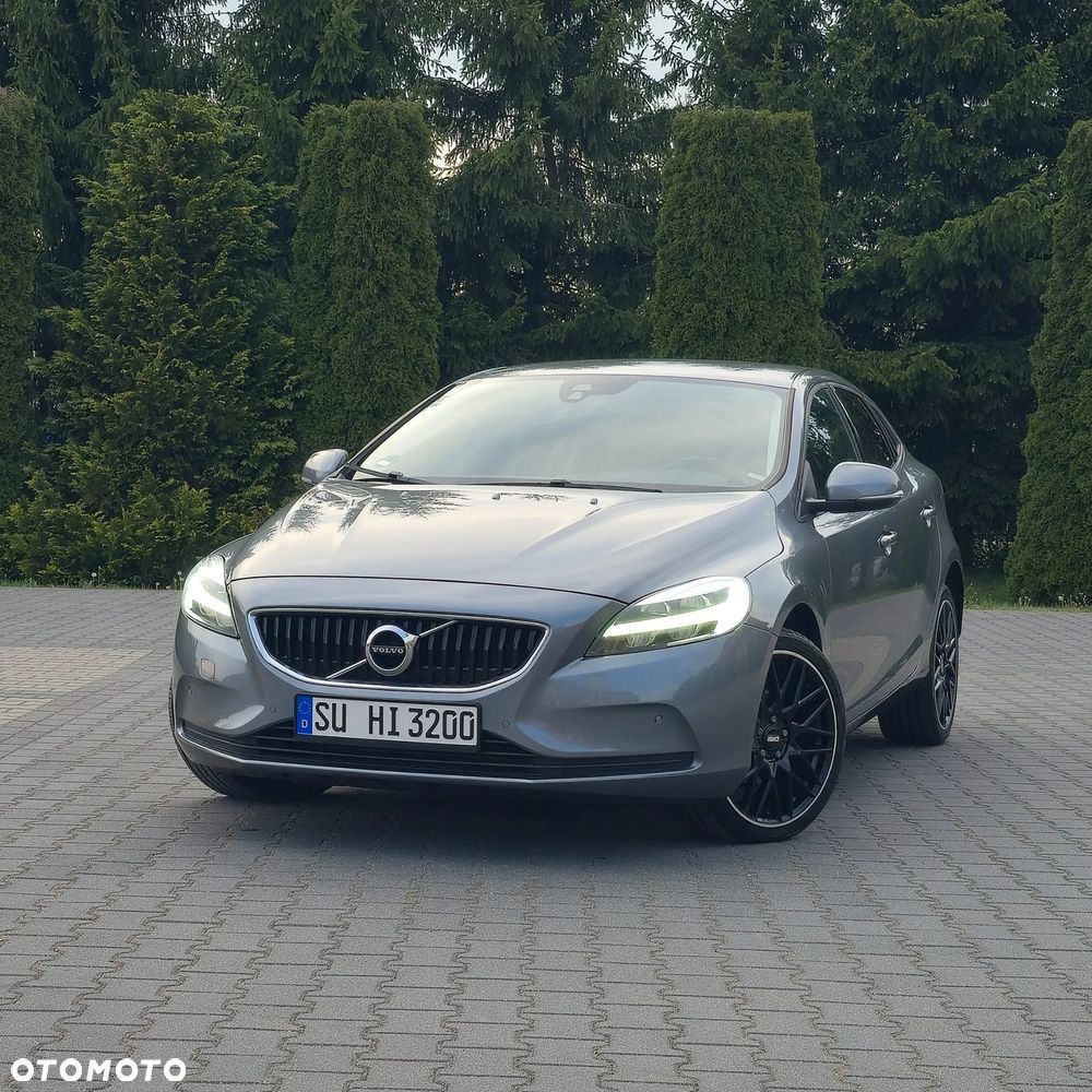 Volvo V40 D2 Drive-E Summum - 1