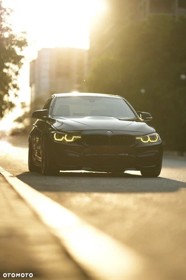 BMW Seria 3 330i xDrive Edition M Sport Shadow - 16