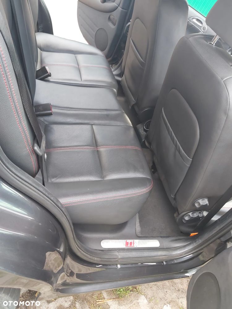 Alfa Romeo 147 1.9 JTD 16V Progress - 19