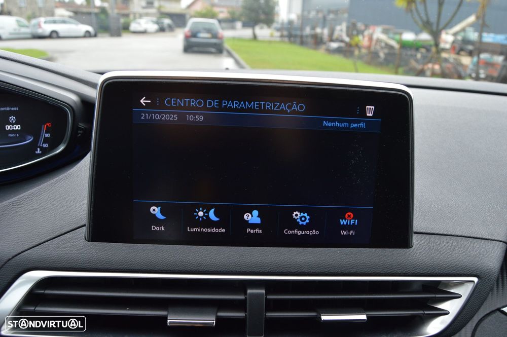 Peugeot 5008 1.2 PureTech Allure EAT6 - 38