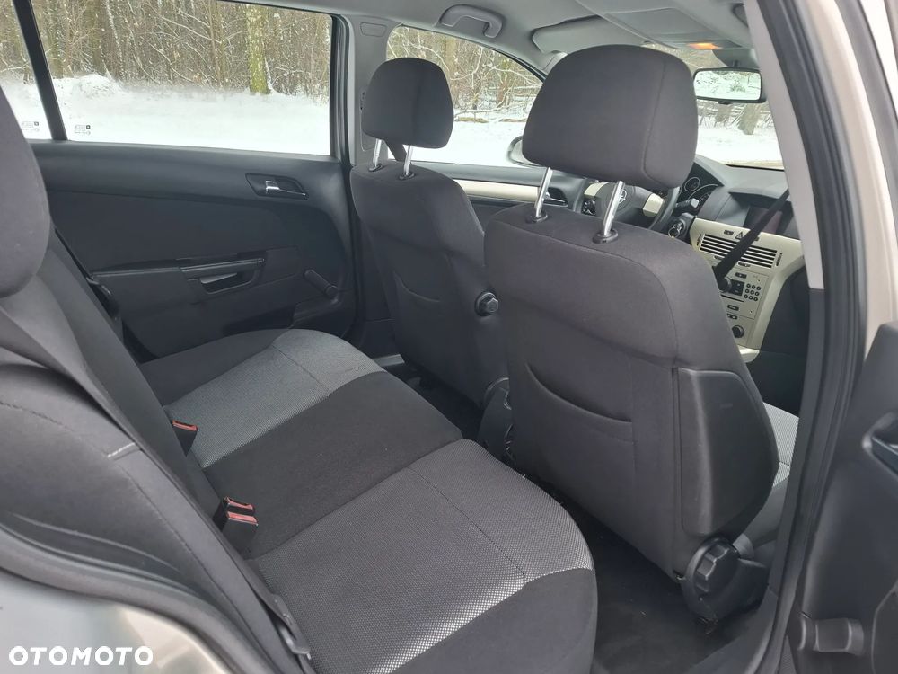 Opel Astra 1.7 CDTI DPF Style - 13