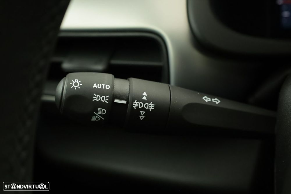 Jeep Avenger 54 kWh Summit - 19