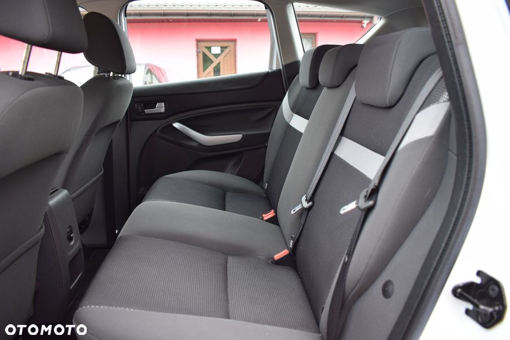 Ford Kuga 2.0 TDCi Trend - 9