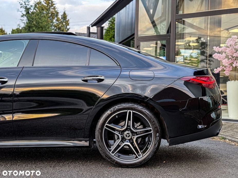 Mercedes-Benz CLA - 12