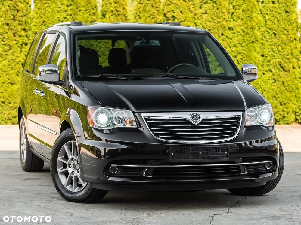 Lancia Voyager 2.8 Multijet 16v Platinum - 9