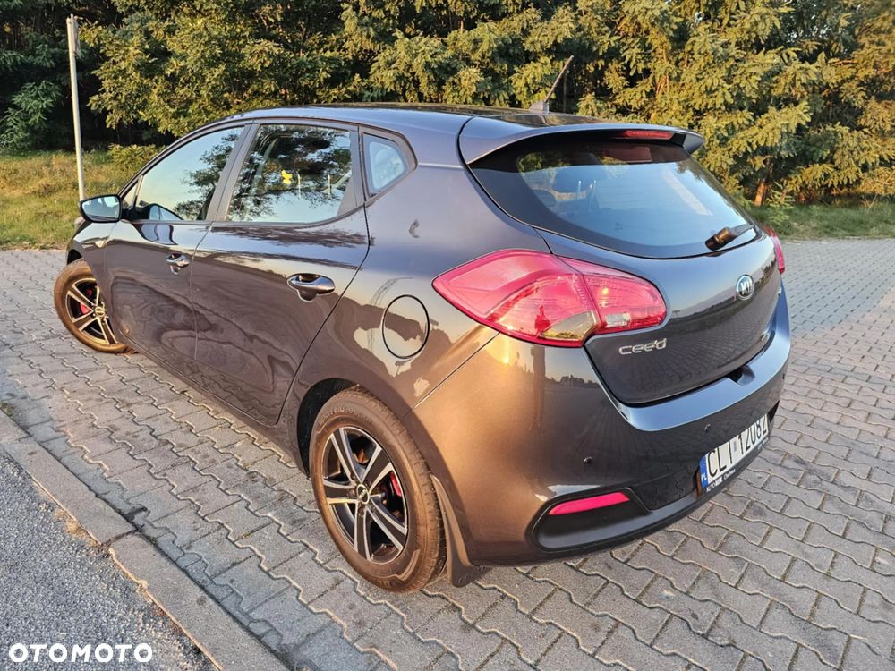Kia Ceed - 5