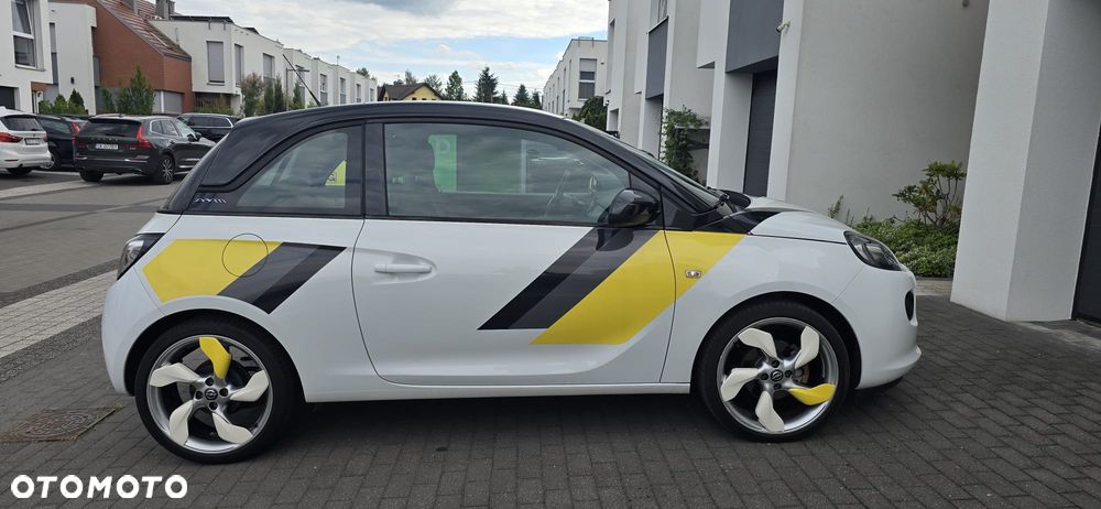 Opel Adam 1.2 - 9
