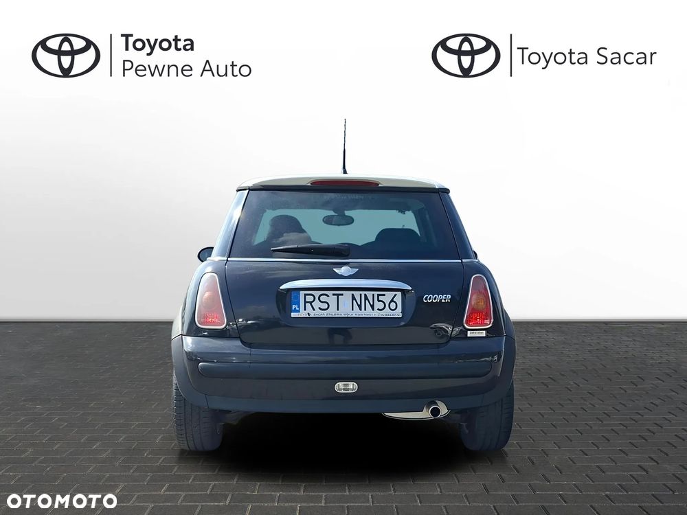 MINI Cooper Standard - 4