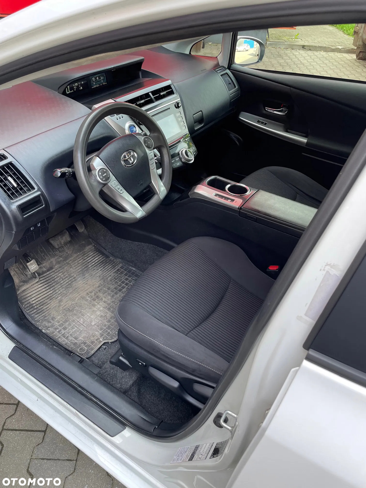 Toyota Prius+ (Hybrid) Executive - 15