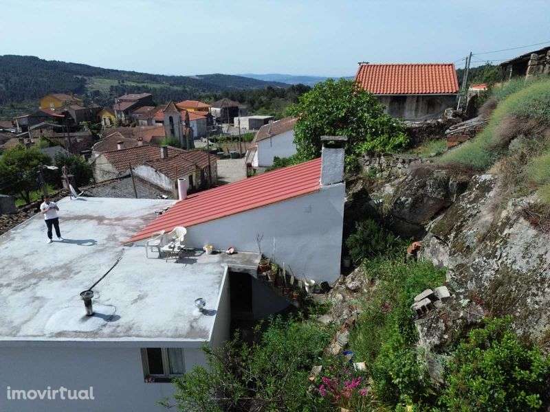 Vende-se Casa na Ribalonga, Pópulo, Alijó, Vila Real - Grande imagem: 2/12