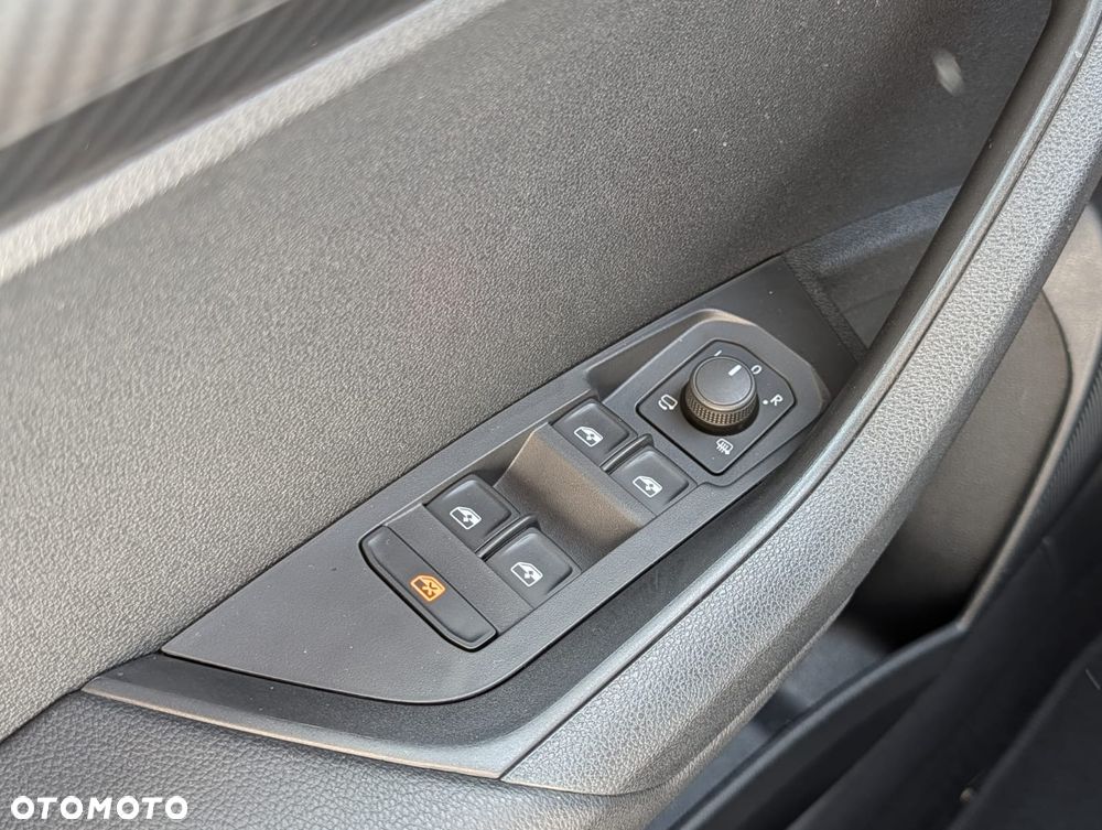 Skoda Karoq 1.5 TSI ACT Sportline DSG - 26