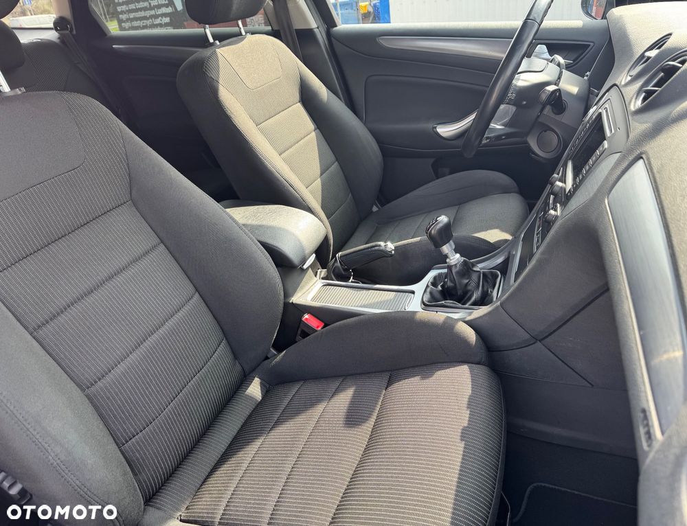 Ford Mondeo 2.0 TDCi Titanium X - 18