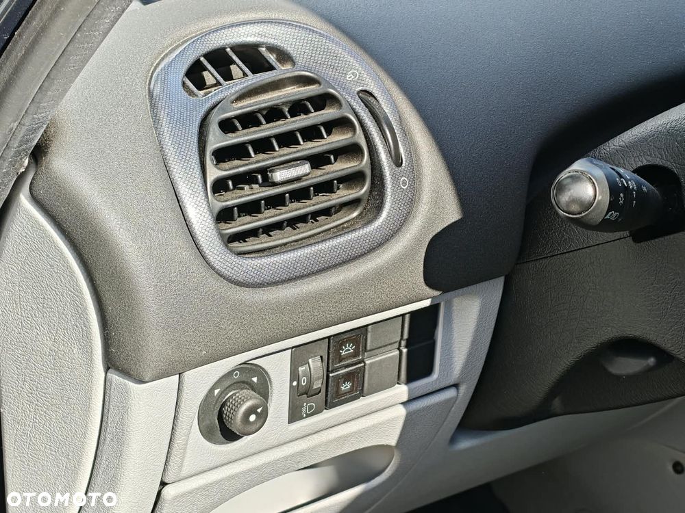 Citroën Xsara Picasso 1.6i SX Plus - 21