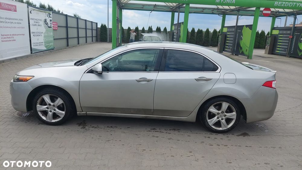 Honda Accord 2.0 Executive - 10