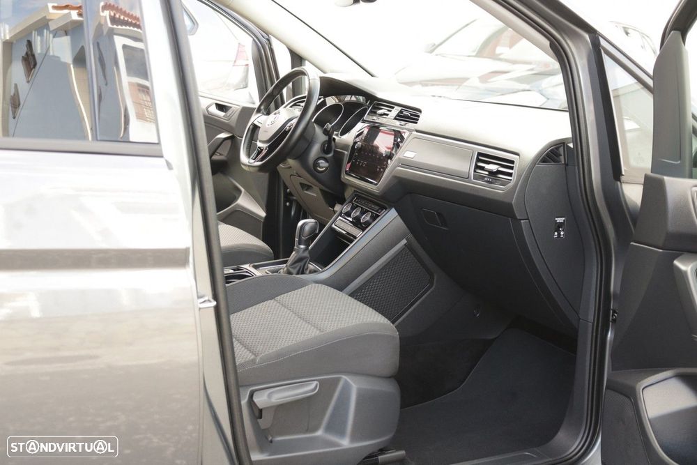 VW Touran 1.6 TDI Confortline DSG - 20