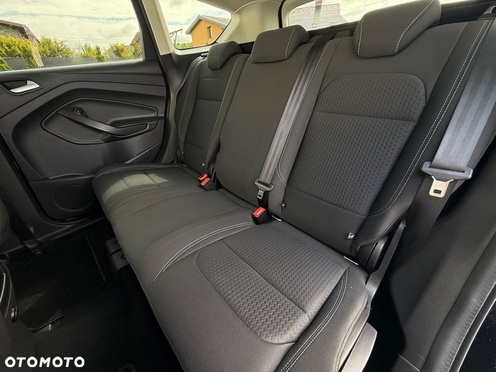 Ford Kuga 1.5 EcoBoost 2x4 Trend - 31