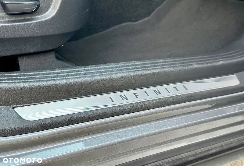 Infiniti QX50 - 32