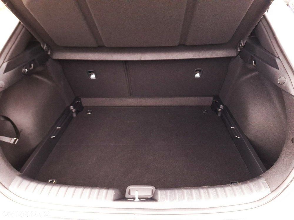 Kia XCeed 1.6 T-GDI Tribute DCT - 22