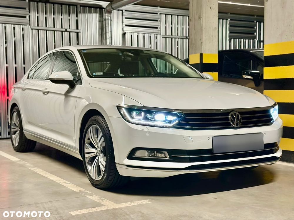 Volkswagen Passat 1.5 TSI EVO Highline DSG - 1