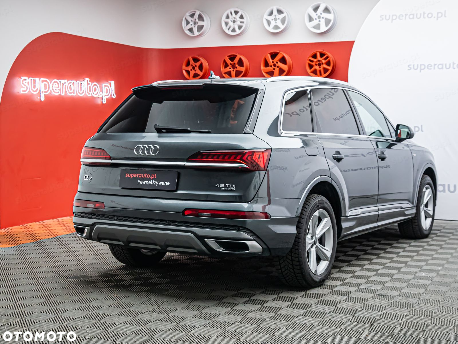 Audi Q7 - 7