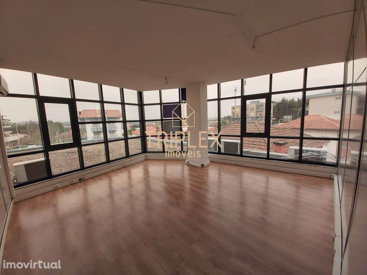 Escritório com 3 salas, Ar Condicionado - Centro Castelo da Maia - Grande imagem: 2/15
