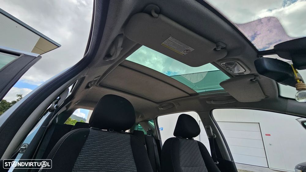 Peugeot 207 SW 1.6 HDi Sport - 21