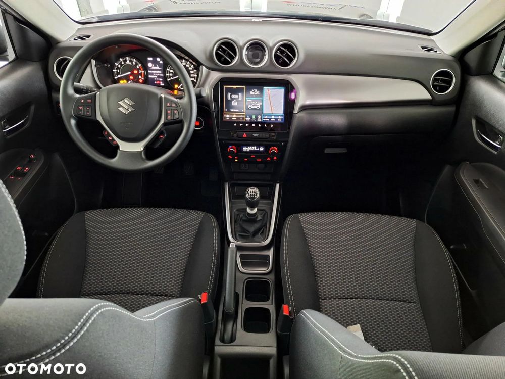 Suzuki Vitara 1.4 Boosterjet mHEV Premium 2WD - 18