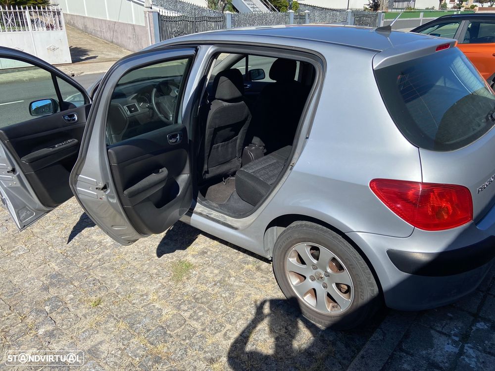 Peugeot 307 - 4