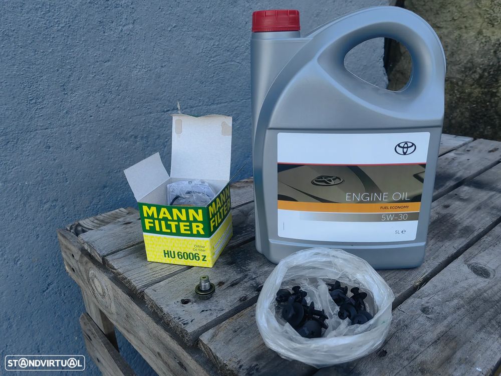 Toyota Auris Touring Sports 1.8 HSD Exclusive+Navi - 16