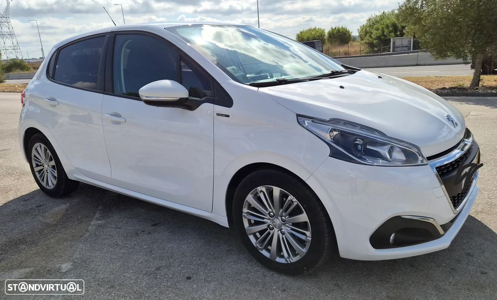 Peugeot 208 1.5 BlueHDi Signature - 6