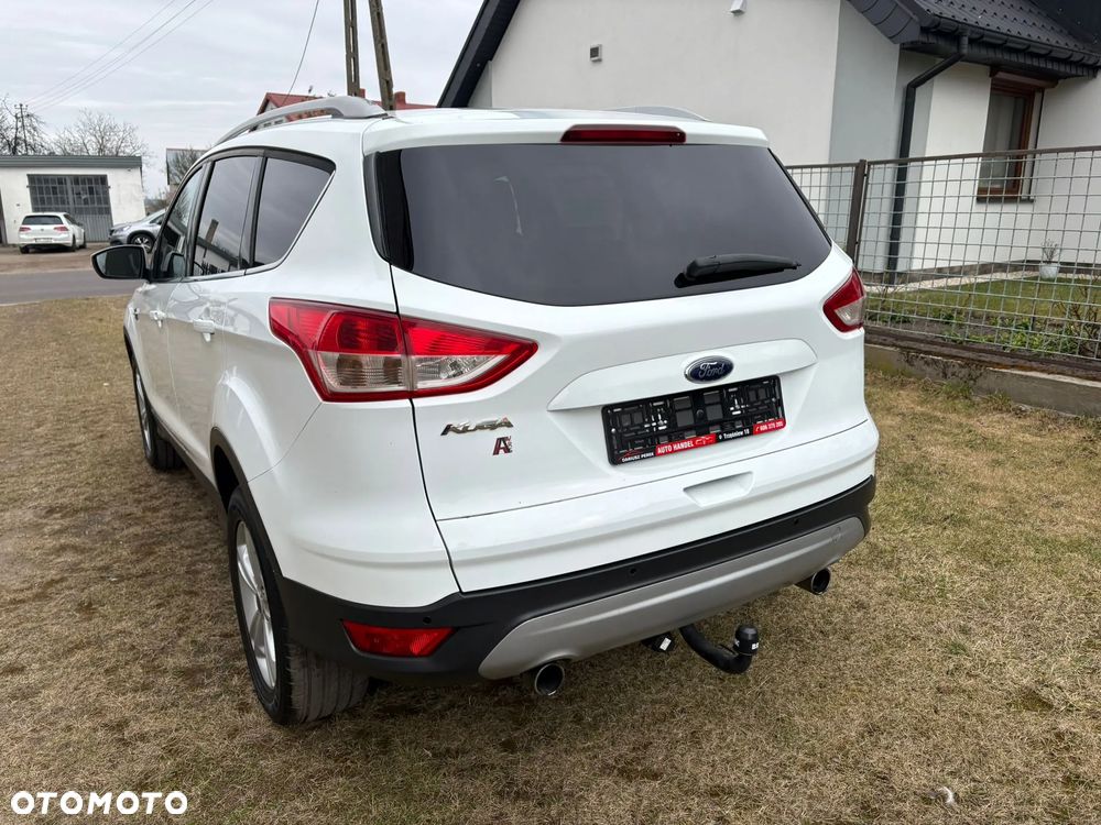 Ford Kuga 2.0 TDCi 2x4 Titanium - 6