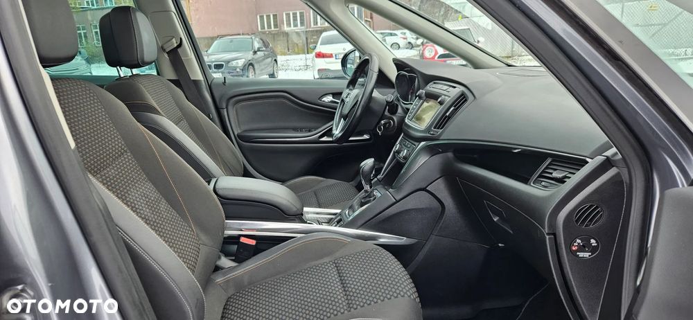 Opel Zafira Tourer 1.4 Turbo Automatik Business Edition - 29