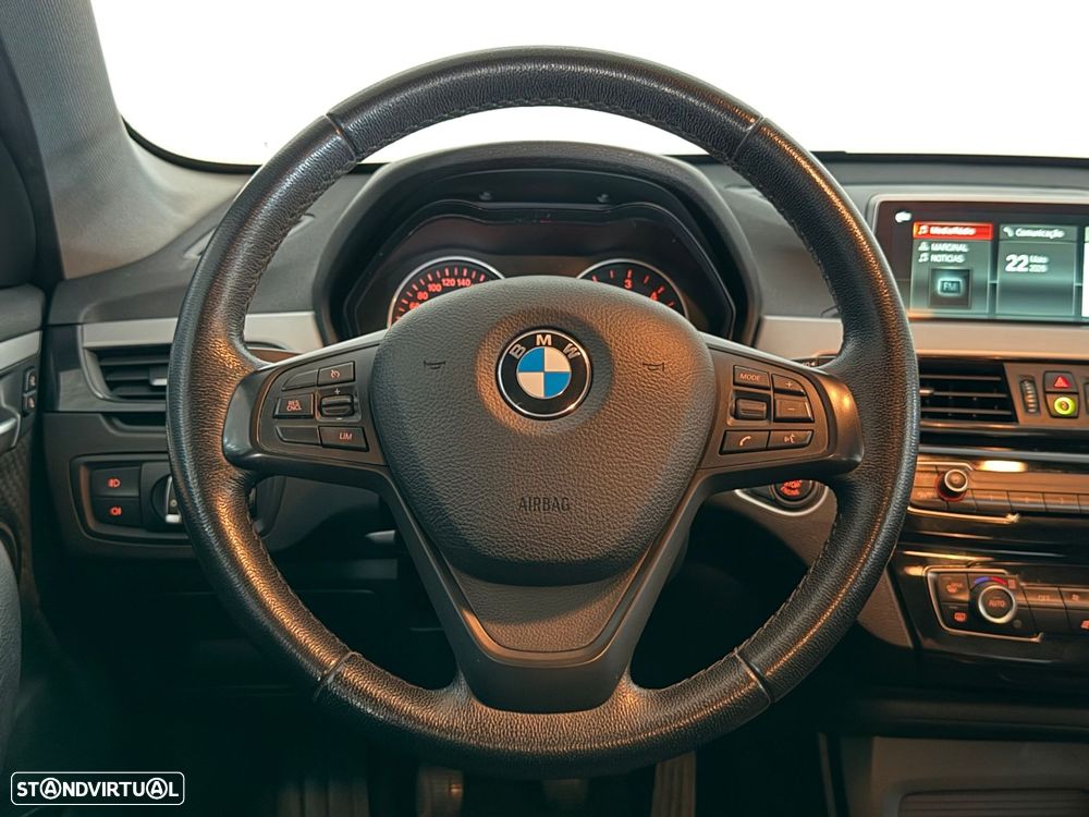 BMW X1 16 d sDrive Line Sport - 19