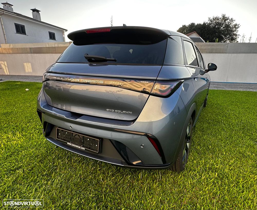 BYD Dolphin 60.4 kWh Design - 9