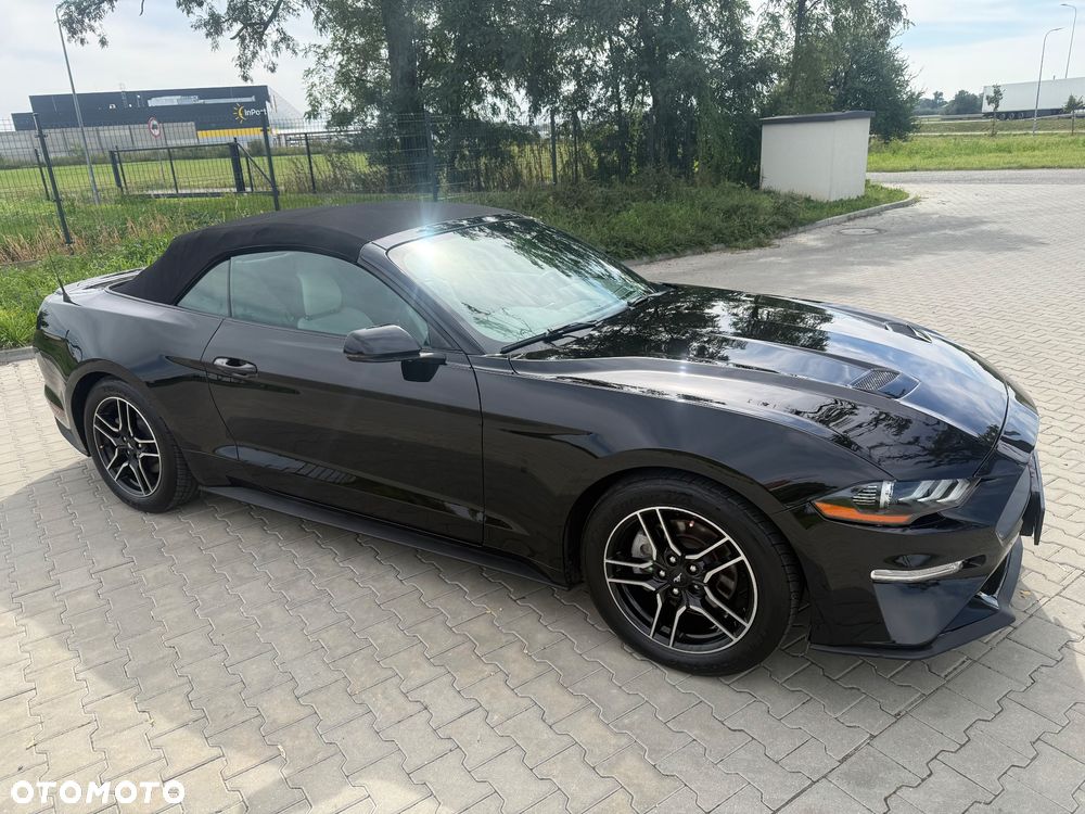 Ford Mustang - 9