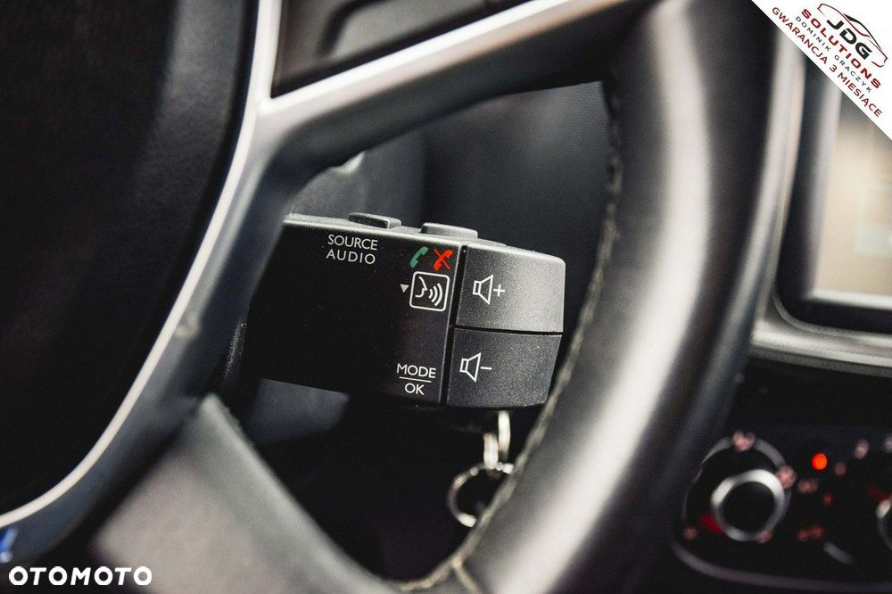 Dacia Logan TCe 90 (S&S) Stepway - 24