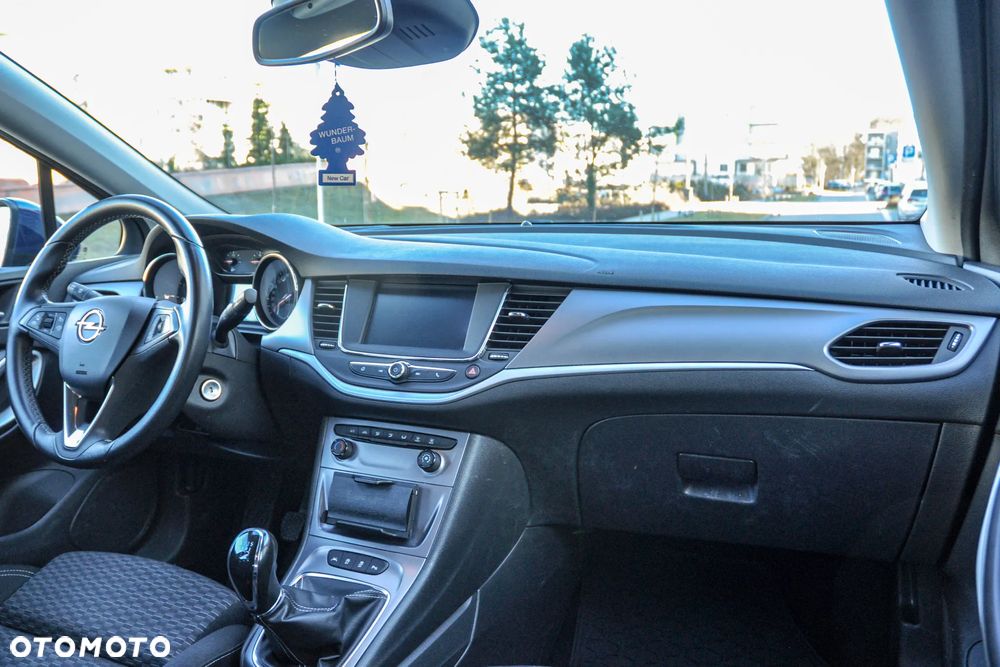 Opel Astra - 10