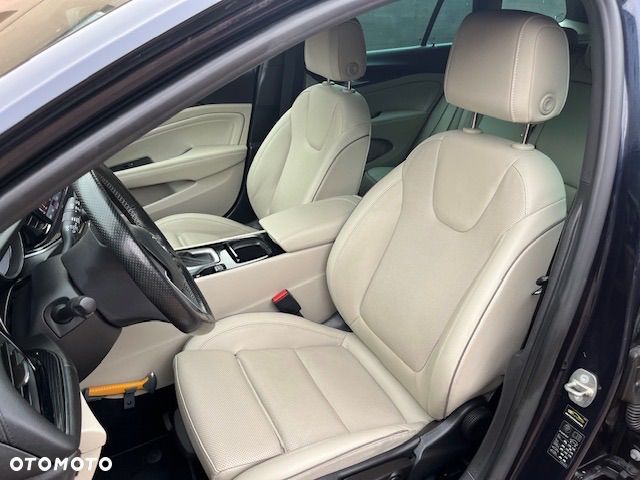 Opel Insignia 1.6 CDTI Cosmo - 26