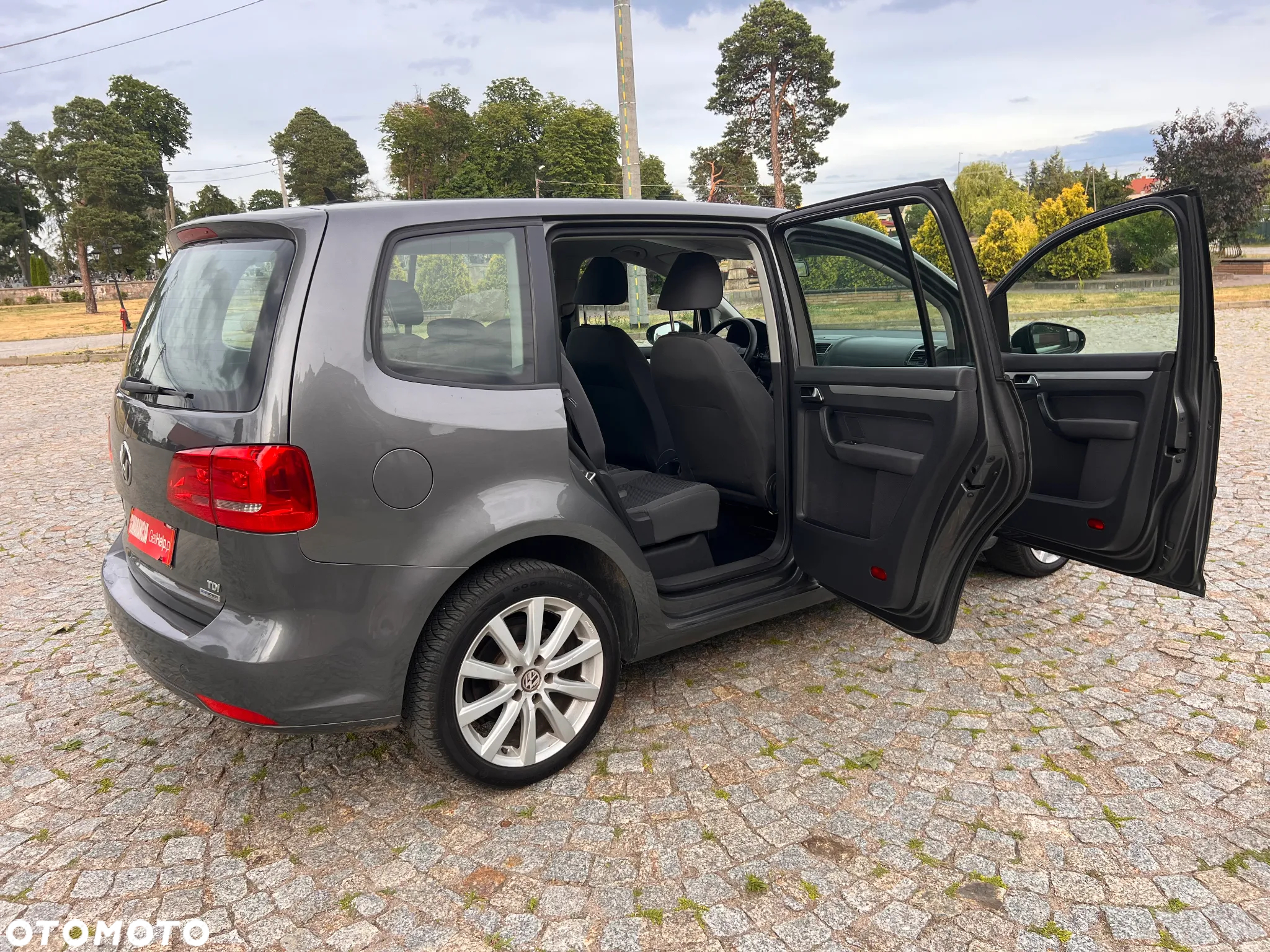 Volkswagen Touran 1.6 TDI DPF Highline - 17