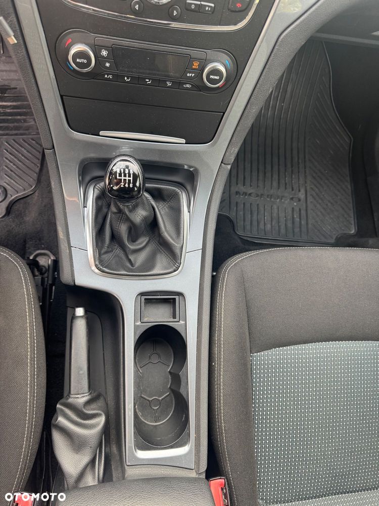 Ford Mondeo - 15